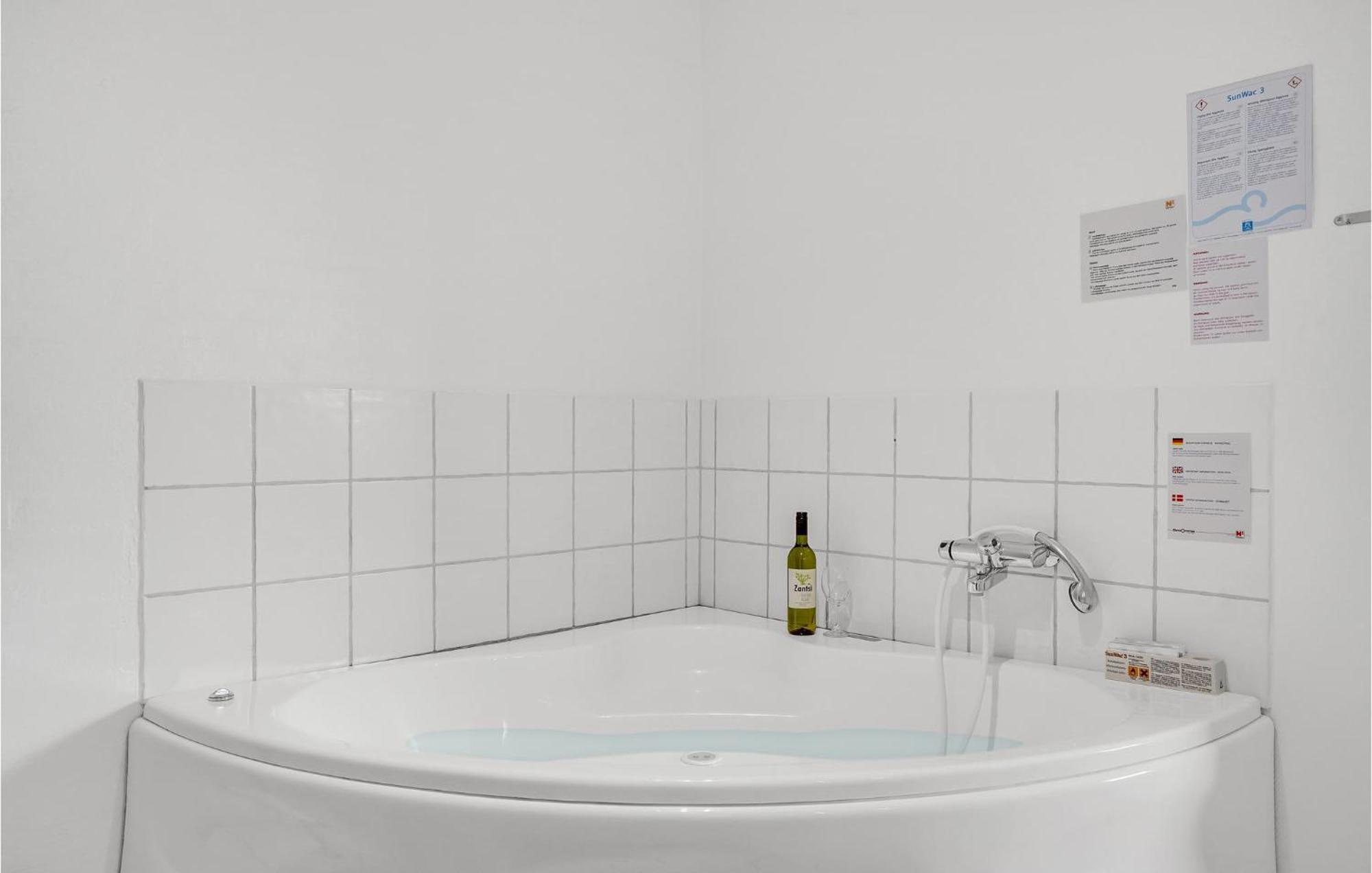 Amazing Home In Hvide Sande With Wifi Bjerregard Bagian luar foto